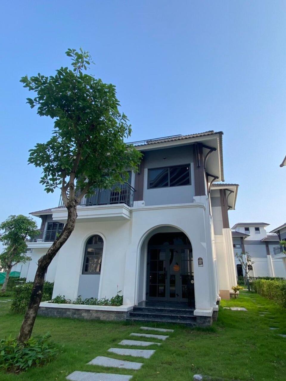 Chuoi Villa 3 Phong Ngu Sonasea Van Don - Day Du Tien Nghi - San Vuon Bbq - Sat Bai Bien Cai Rong المظهر الخارجي الصورة